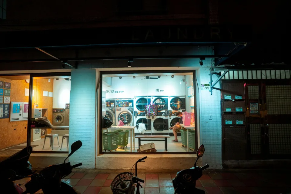 Khu giặt hấp áo vest